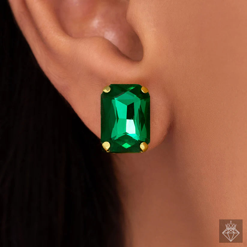 Gold Plated, Single-Line Emerald Necklace Set With Earrings