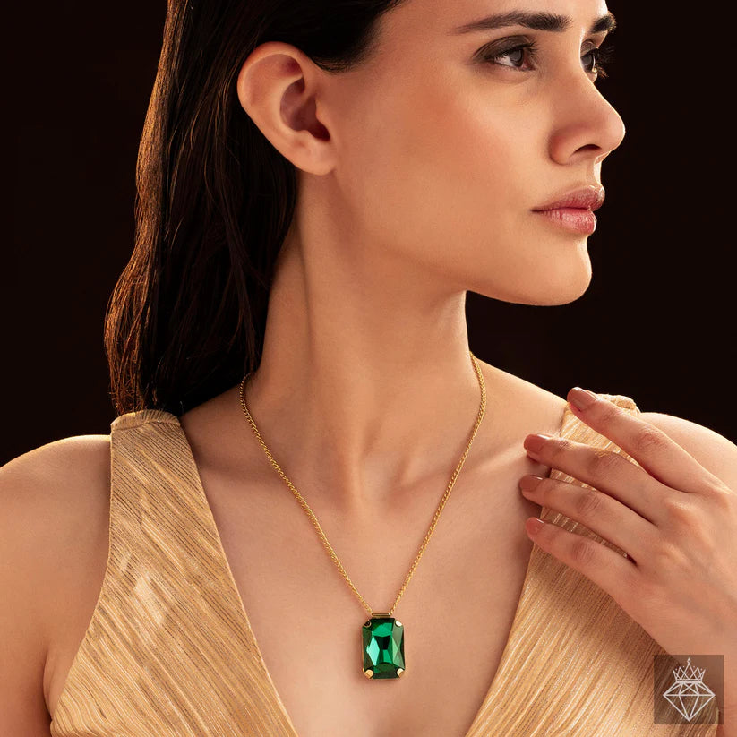 Gold Plated, Anti-Tarnish Emerald Bliss Pendant Set✨