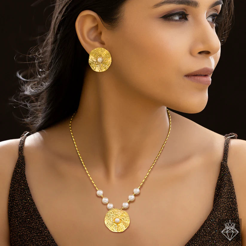 Gold Plated, Anti-Tarnish Hammered Pearl Necklace With Earrings✨