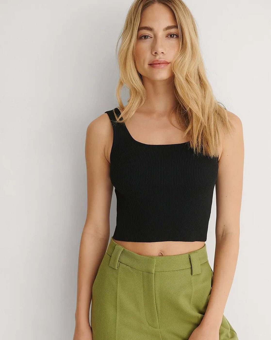 Black Sleeveless Rib Crop Top