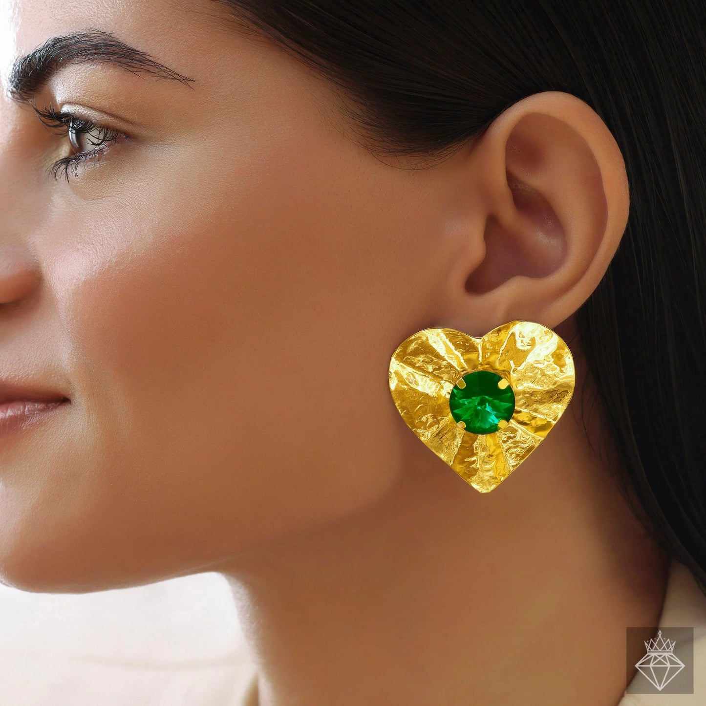 Gold Plated, Anti-Tarnish Golden Heart Hammered Studs With Emerald Crystal✨