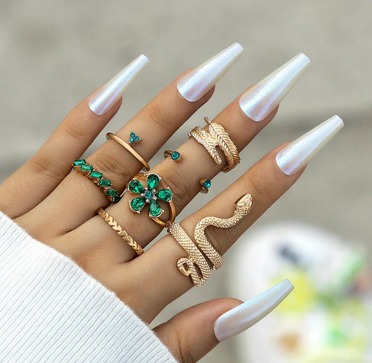 7 Gold Plated , Anti-Tarnish Golden Snake & Emerald Rings✨