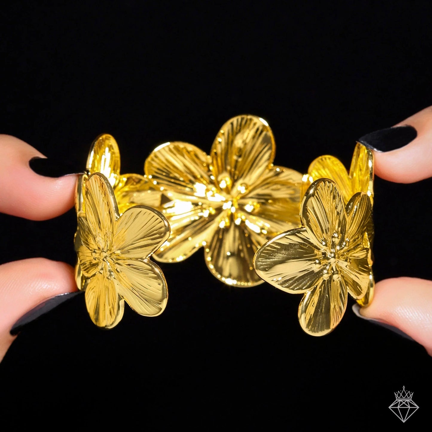 Gold Plated, Anti-Tarnish Golden Flower Bracelet (Adjustable Size)