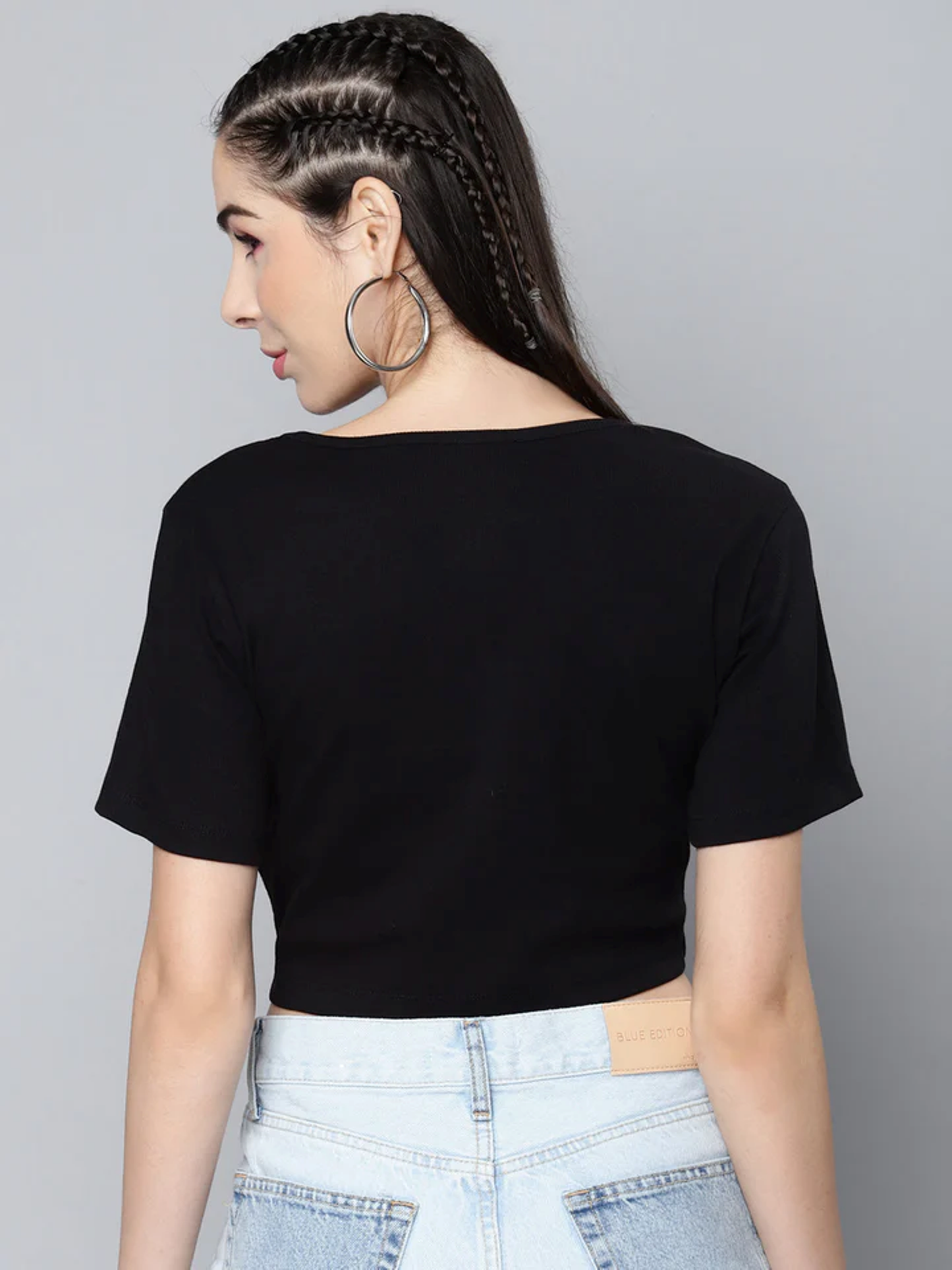 Black V Neck Ranched Crop Top